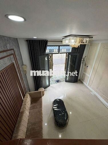 Nhà Quang Trung P10 3 lầu 4pn Ngay Ub Quận