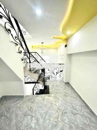 BÁN NHÀ Q4 - nở hậu - cách mặt tiền 50m - khu dân cư hiện hữu