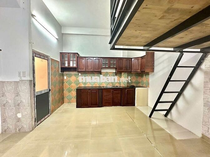 Phòng trọ mới xây Có Gác ngay CVPM Quang Trung