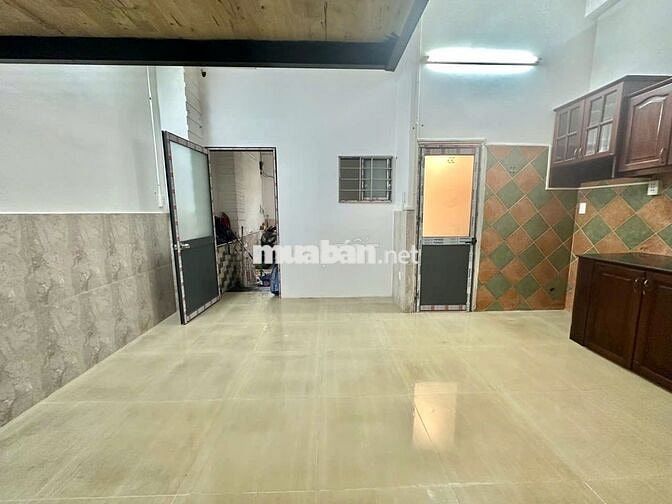 Phòng trọ mới xây Có Gác ngay CVPM Quang Trung