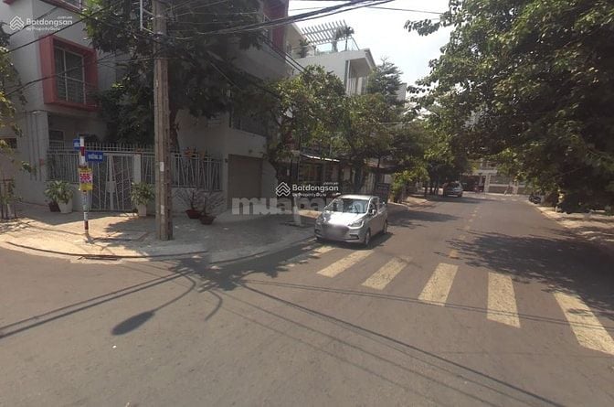 Chính chủ cho thuê nhà nguyên căn (1 trệt, 2 lầu) khu dân cư Tân Quy Đ