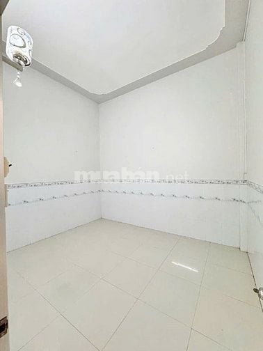 Ngộp bán gấp nhà Hồ Văn Tắng, Tân Phú Trung, Củ Chi, 140m2, 790 Triệu