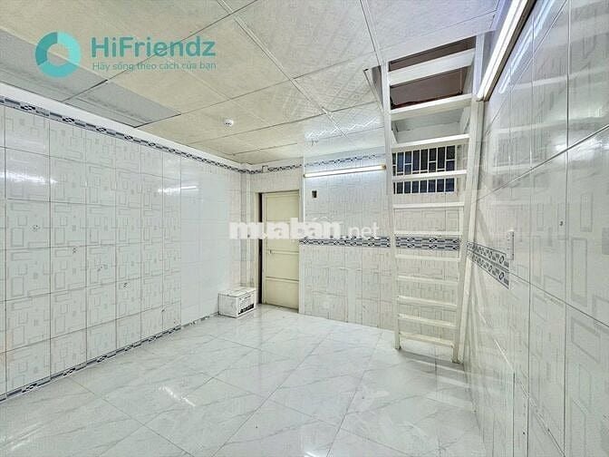 PHÒNG TRỌ CÓ GÁC CAO ĐỨNG ĐƯỢC NGAY CẦU NGUYỄN VĂN CỪ