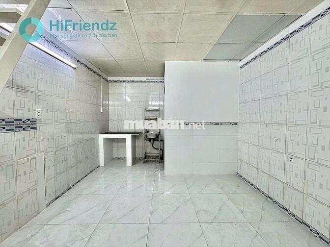 PHÒNG TRỌ CÓ GÁC CAO ĐỨNG ĐƯỢC NGAY CẦU NGUYỄN VĂN CỪ