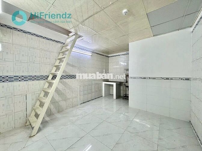 PHÒNG TRỌ CÓ GÁC CAO ĐỨNG ĐƯỢC NGAY CẦU NGUYỄN VĂN CỪ