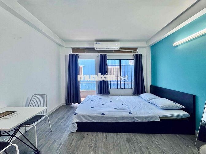 Căn hộ chính chủ full nội thất tách bếp có ban công lớn khu bùi viện