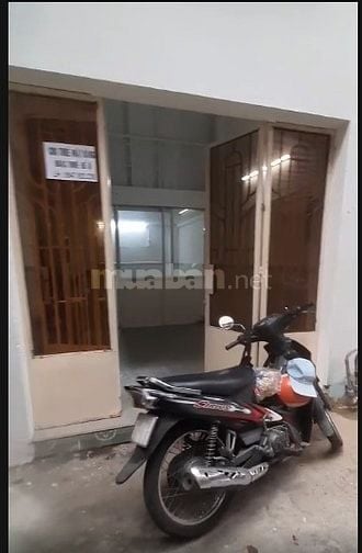 CHO THUÊ MẶT BẰNG HẼM LỚN-  QUẬN 3