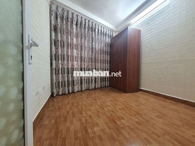 Nhà kết hợp VP  4 tầng chính chủ tại 71 phố Việt Hưng Long Biên Hà Nội