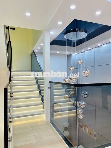 NHÀ SIÊU ĐẸP NGUYỄN TƯ GIẢN, P12, GV, 4,6X11, HỢP Ở GĐ, CTY, VP,KD ONL