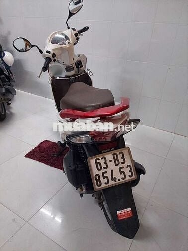 Vision trắng 2019 nữ chạy kỹ