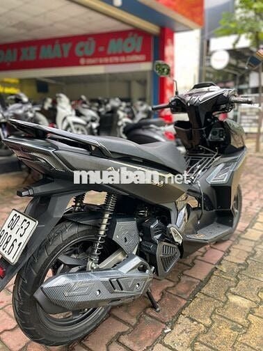Xe máy Honda Air Blade 125 màu đen 2021