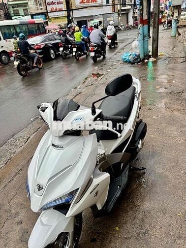 ❇️❇️ AB 125 trắng đký T12/2017 xe đẹp chính chủ