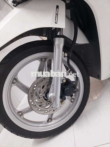 Vision trắng 2019 nữ chạy kỹ