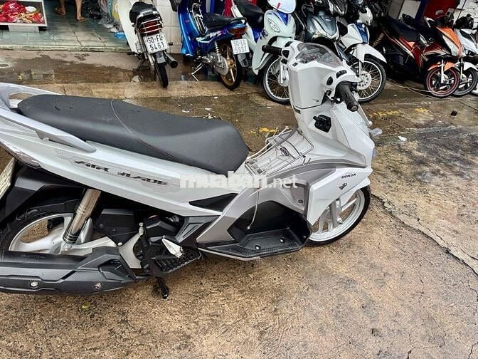 ❇️❇️ AB 125 trắng đký T12/2017 xe đẹp chính chủ