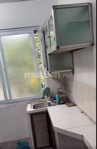 Cho thuê căn hộ tập thể Nam Đồng, Đống Đa, tầng 5, 2 phòng ngủ