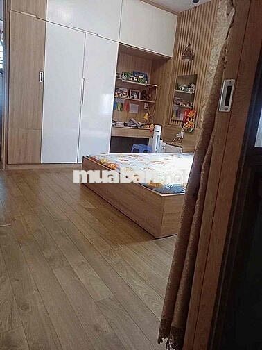 nhà 2 tầng kiệt trưng nữ vương nhà xây kiên cố .