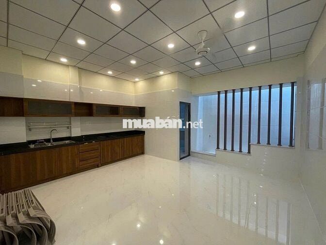 Cho Thuê Nhà Đường Đào Duy Anh, Phú Nhuận ( Ngang 5m - Có Sân Đậu Xe )