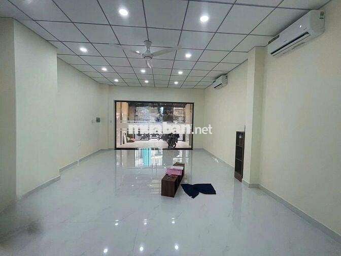 Cho Thuê Nhà Đường Đào Duy Anh, Phú Nhuận ( Ngang 5m - Có Sân Đậu Xe )