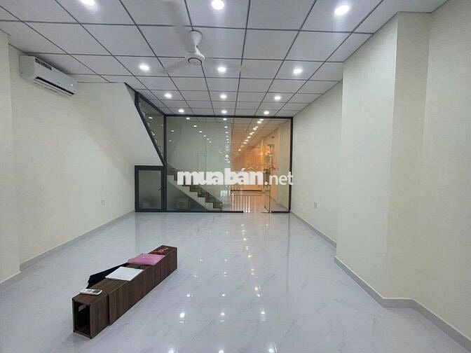 Cho Thuê Nhà Đường Đào Duy Anh, Phú Nhuận ( Ngang 5m - Có Sân Đậu Xe )