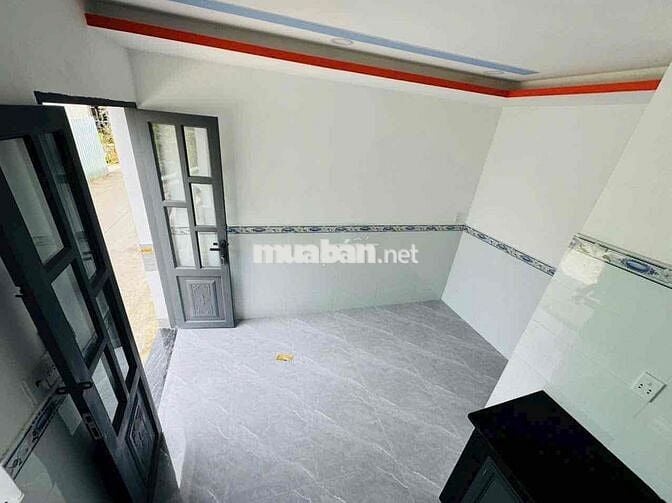 Kẹt tiền bán gấp căn nhà 1 trệt 1 lầu có hỗ trợ góp