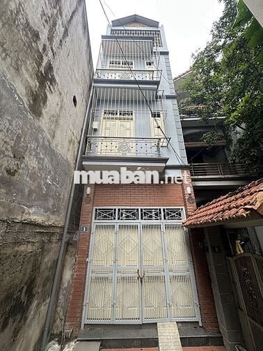 Bán nhà 4tầng dân xây chợ cổ nhuế 31m2,