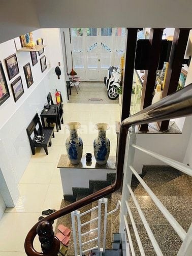 BÁN NHÀ HUỲNH VĂN BÁNH - PHÚ NHUẬN