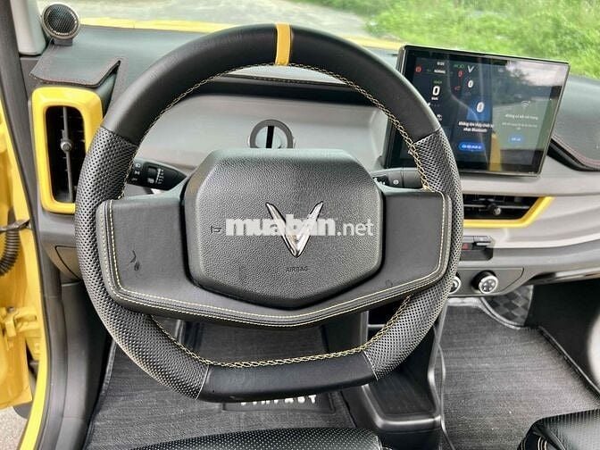 VinFast VF3 2024 lên hơn 60tr đồ chơi bao sang tên