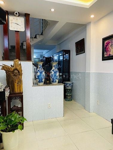 BÁN NHÀ HUỲNH VĂN BÁNH - PHÚ NHUẬN