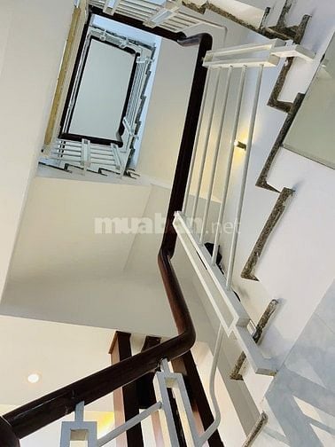 BÁN NHÀ HUỲNH VĂN BÁNH - PHÚ NHUẬN