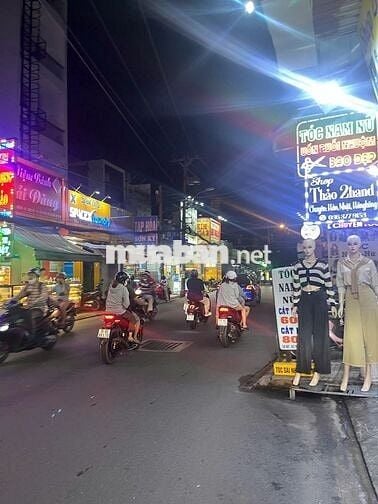 Cho thuê nhà mặt tiền đường Bờ bao tân thắng 4x20m thông suốt kd tự do