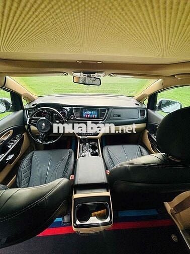 Kia Sedona 2018 2.2 DATH - 150000 km