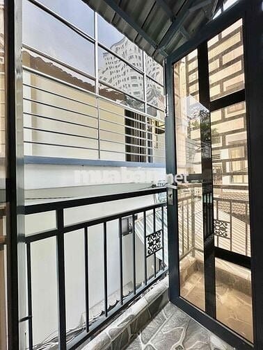 🏙️Cho Thuê Nhà Nguyên Căn 2PN 4WC Ngay Ngã Tư Hàng Xanh✨✨