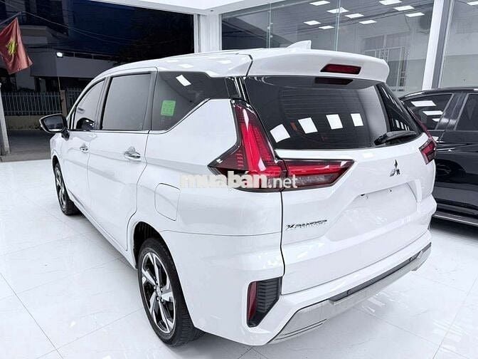 MITSUBISHI XPANDER 2023 AT Premium - 43268 km