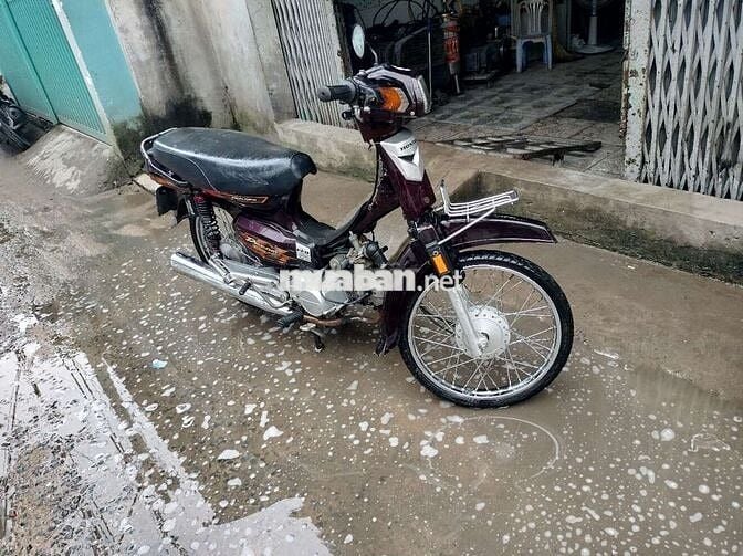 Cần bán chiếc dream 50 giấy tờ đầy đủ