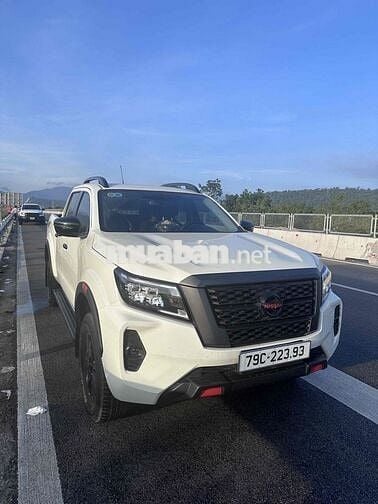 Nissan Navara 2022 PRO4X 2 cầu - 31000 km