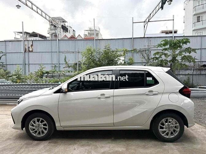 Toyota Wigo 1.2AT 2024 - 10,500km