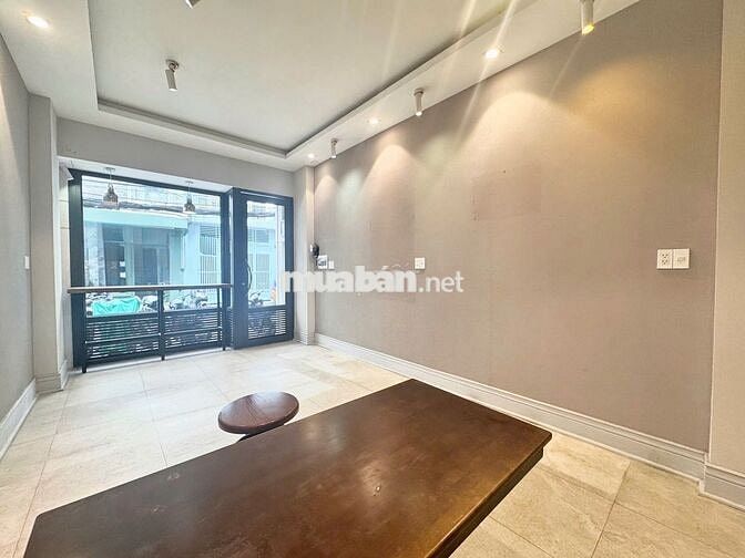 Cho Thuê Mặt Bằng Nguyễn Trãi Ngay Ngã Sáu Phù Đổng Quận 1