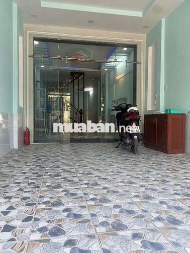 - Diện tích: 4x19m2. Sổ Hồng vuông vức đẹp .
Nhà 1 trệt 2 lầu