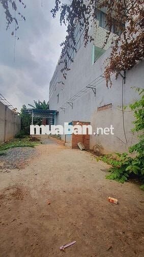 Nhà rộng rãi mát mẻ yên tĩnh trẻ nhỏ ( THƯƠNG LƯỢNG KHÁCH THIỆN CHÍ )