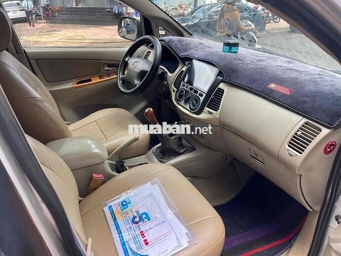 Toyota innova 2009 bản G