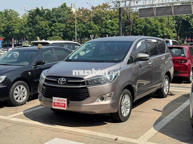 Toyota Innova 2017 2.0G - 110000 km