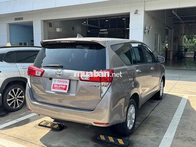 Toyota Innova 2017 2.0G - 110000 km