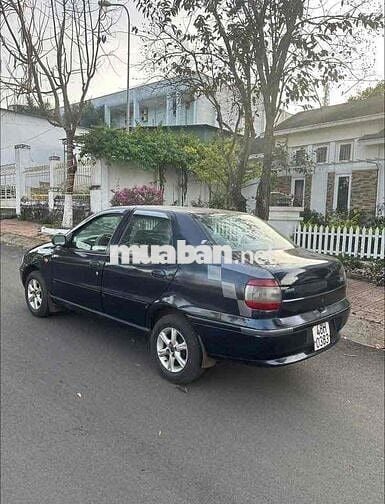 cần bán xe fiat siena  5 chỗ