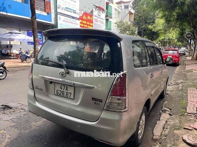 Toyota innova 2009 bản G