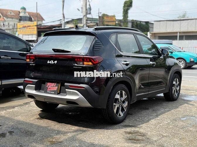 Kia Sonet 2023 Premium 1.5 AT - 32000 km một chủ