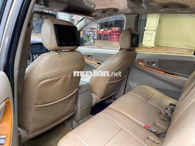 Toyota innova 2009 bản G