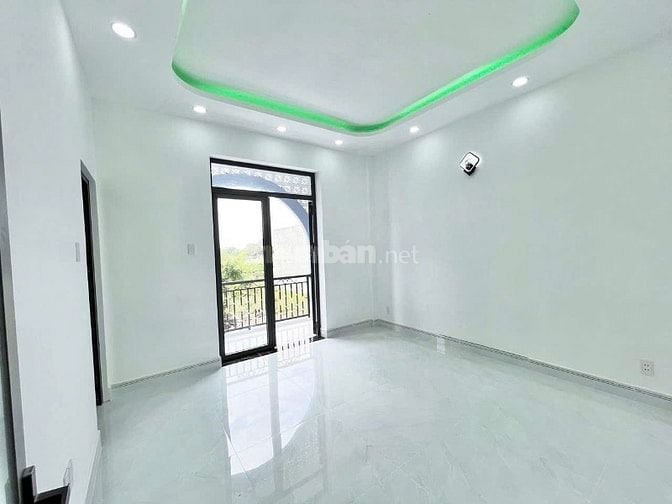 THANH LÝ PHÁT MÃI CĂN 1 LẦU - SHR - NGAY TRUNG TÂM CHỢ BÌNH CHÁNH .