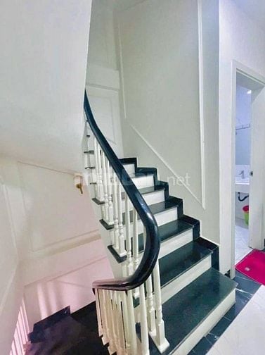 Bán Nhà Kinh Doanh Nguyễn An Ninh 50m, 5 tầng, mt 3.5m, giá 19.8 tỷ.