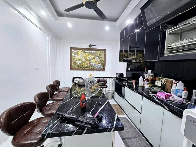 Bán Nhà Kinh Doanh Nguyễn An Ninh 50m, 5 tầng, mt 3.5m, giá 19.8 tỷ.