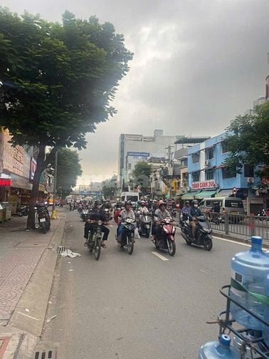 Cho thuê nhà mặt tiền đường Xô Viết Nghệ Tĩnh, P.19, Quận Bình Thạnh 